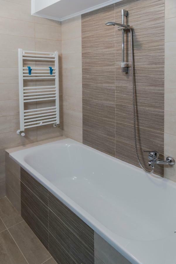 Friendly Rentals Brasov Bagian luar foto